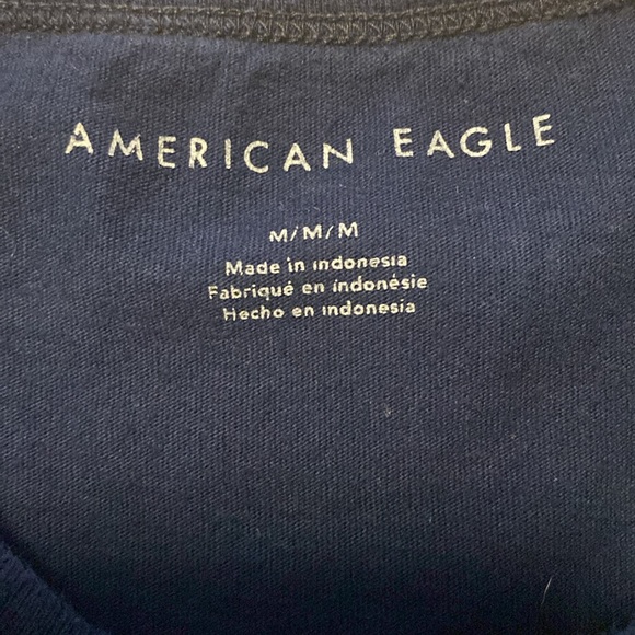 American Eagle men’s tshirt. Embroidered logo. Size Large. EUC - Picture 3 of 3